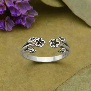 Nina Designs Sterling Silver Tiny Flowers with Leaves Adjustable Ring