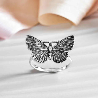 Nina Designs Detailed Butterfly Ring