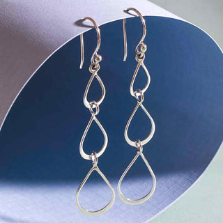 Nina Designs Sterling Silver Falling Raindrop Dangle Earrings