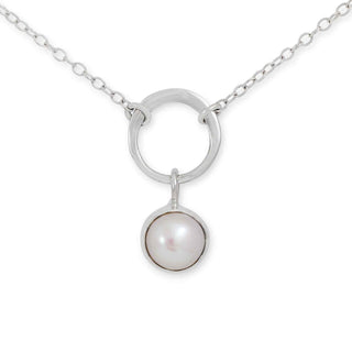 Half Hammered Circle Link Pearl Necklace on white background