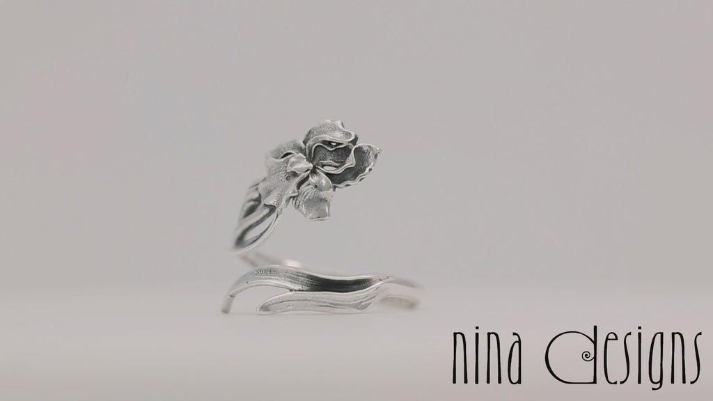 Silver Iris Ring